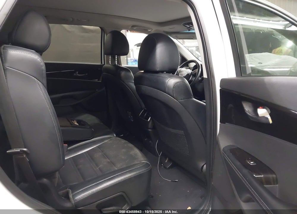 2019 KIA SORENTO 3.3L EX SPORT VIN: 5XYPH4A53KG592483