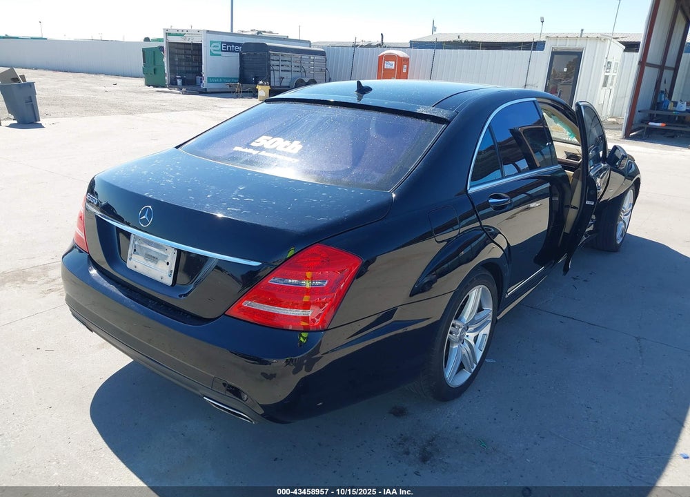2012 MERCEDES-BENZ S 550 VIN: WDDNG7DB7CA463070