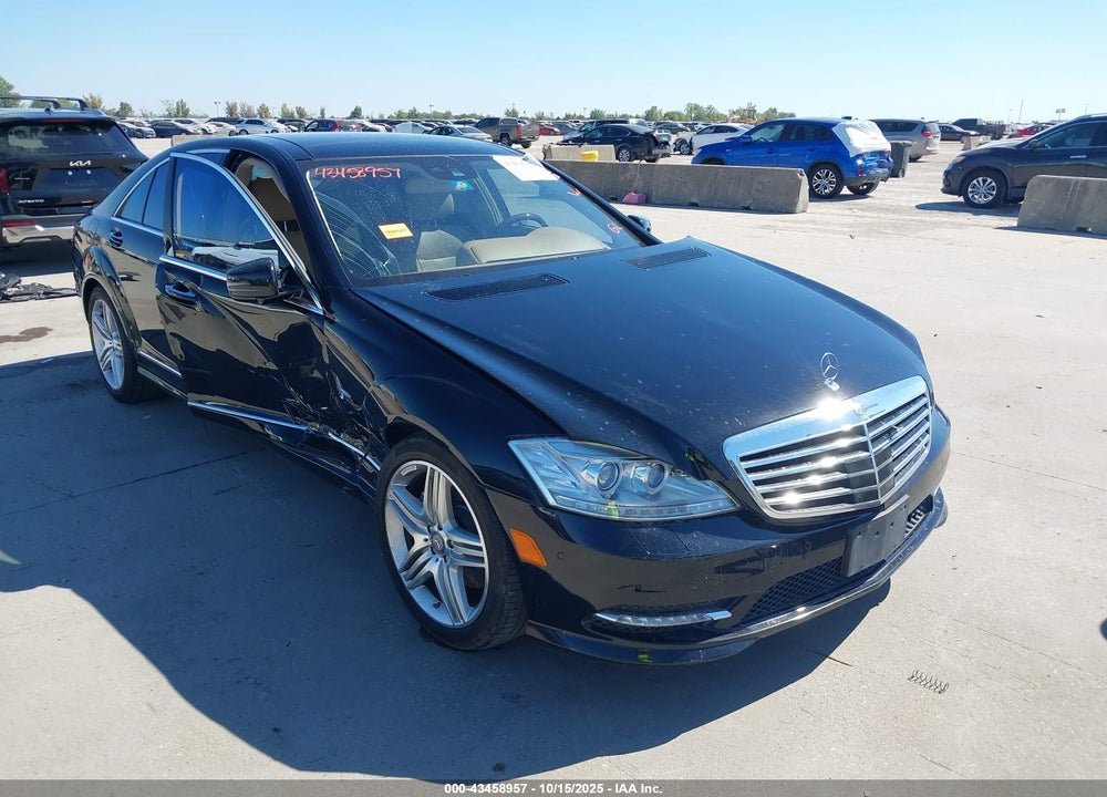 2012 MERCEDES-BENZ S 550 VIN: WDDNG7DB7CA463070
