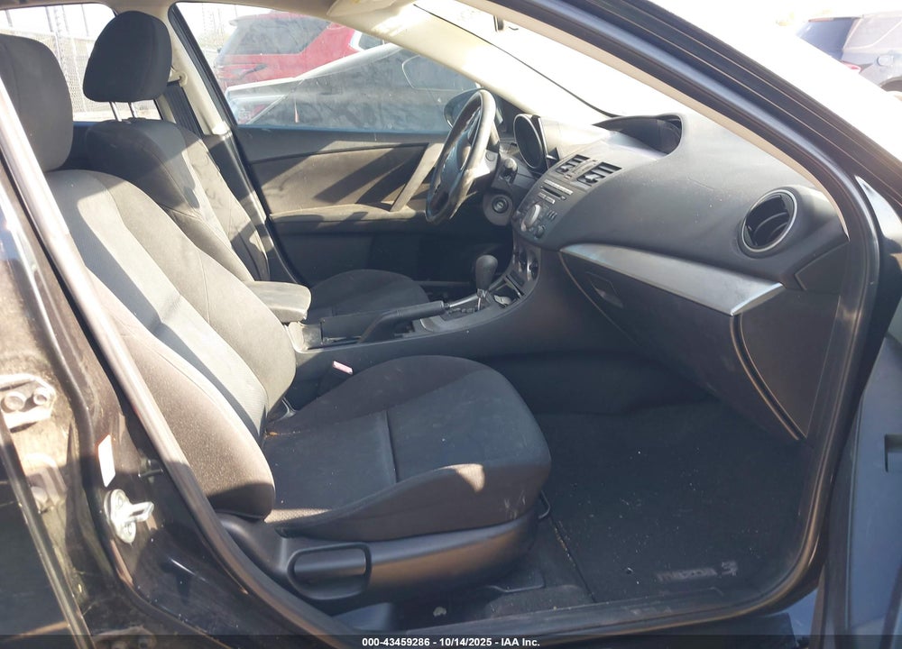 2011 MAZDA 3 I TOURING VIN: JM1BL1VF9B1433252