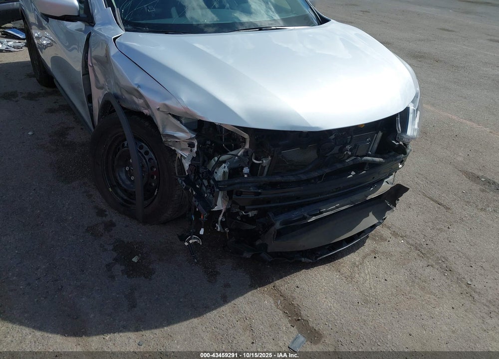 2018 NISSAN ROGUE S VIN: KNMAT2MT6JP540232
