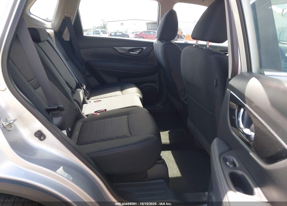 2018 NISSAN ROGUE S VIN: KNMAT2MT6JP540232