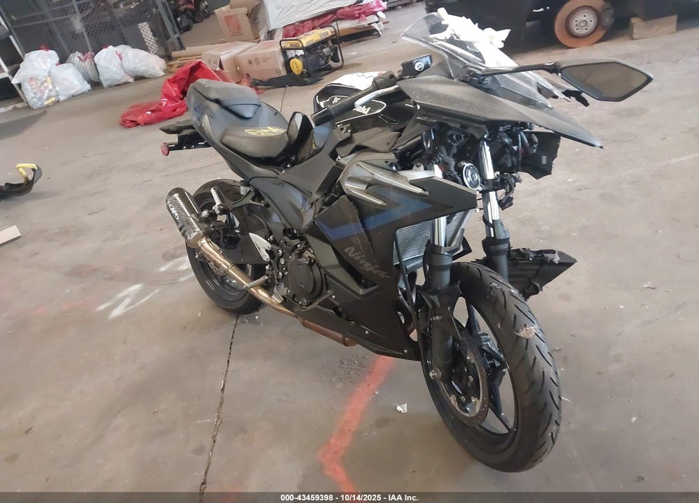 2025 KAWASAKI EX500 VIN: ML5EXGG10SDA42699
