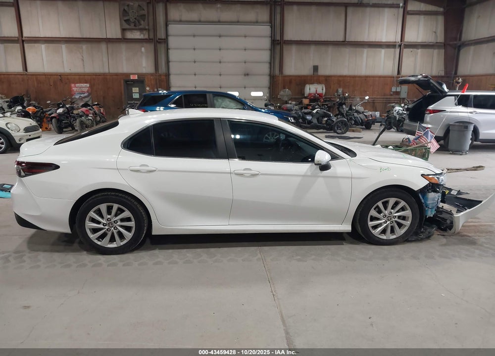 2022 TOYOTA CAMRY LE AWD VIN: 4T1C11BK8NU050915