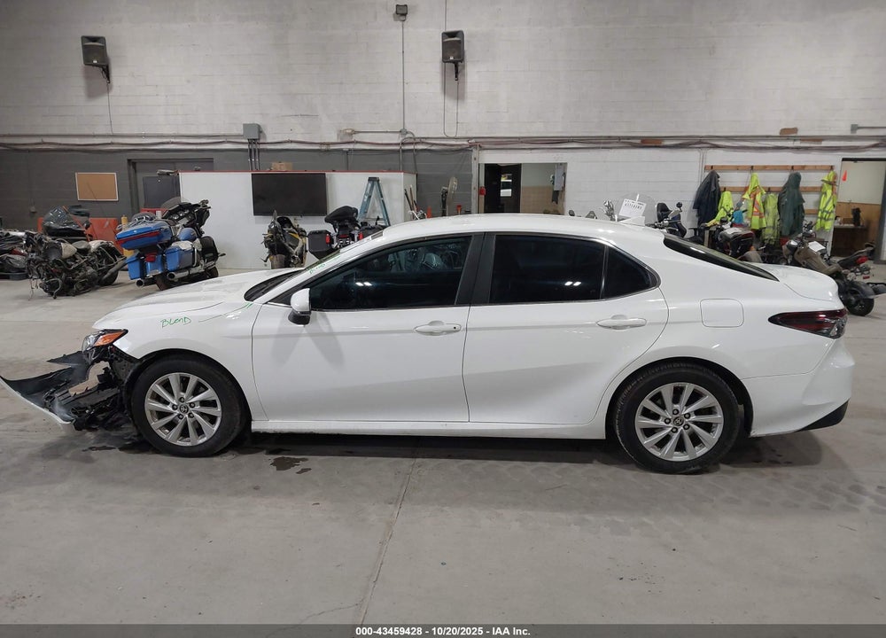 2022 TOYOTA CAMRY LE AWD VIN: 4T1C11BK8NU050915