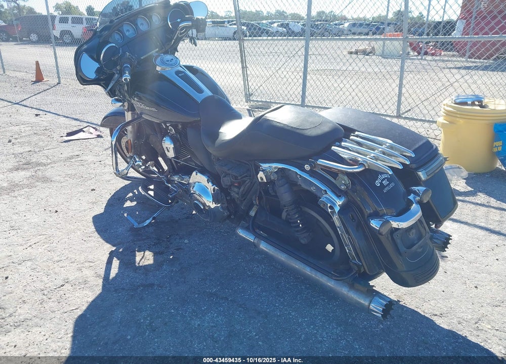 2016 HARLEY-DAVIDSON FLHXS STREET GLIDE SPECIAL VIN: 1HD1KRM10GB689122