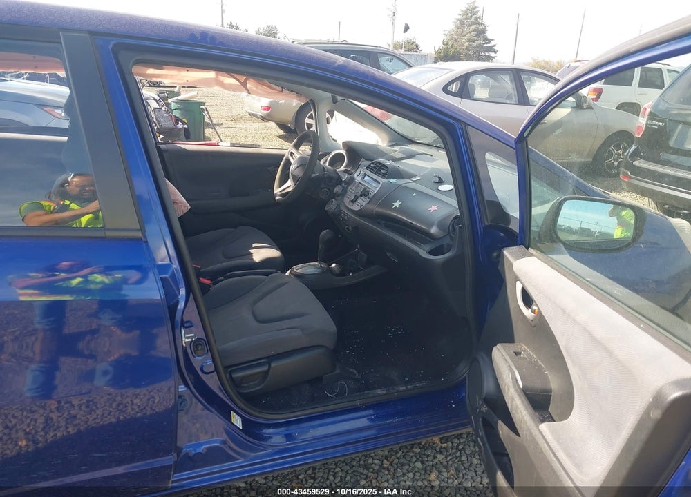 2009 HONDA FIT VIN: JHMGE88269S031533