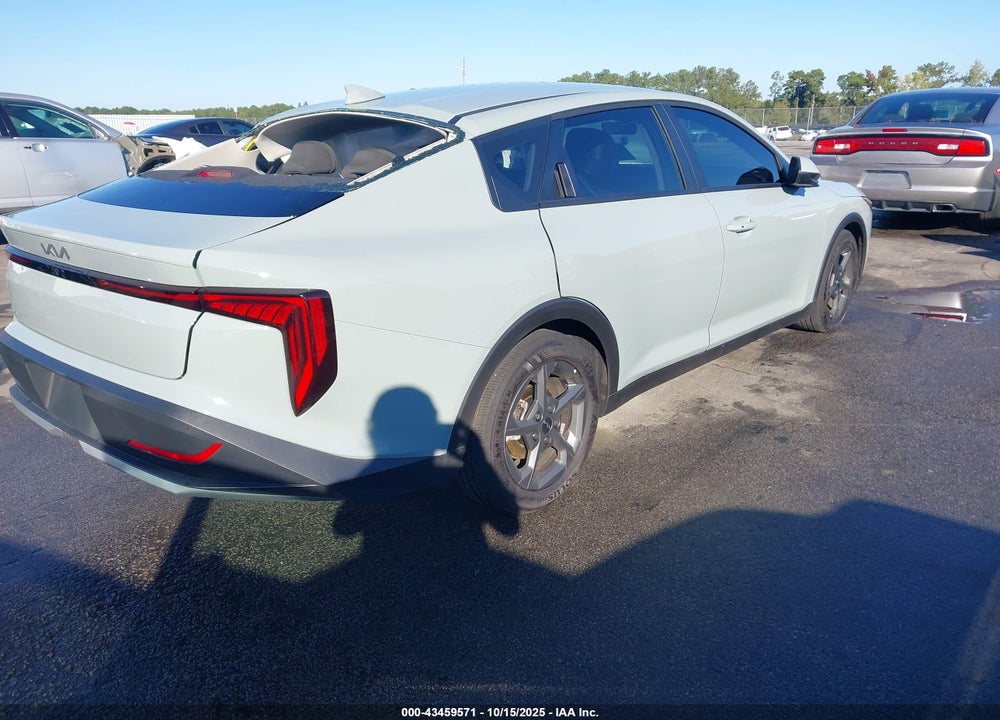 2025 KIA K4 VIN: 3KPFT4DE1SE168674