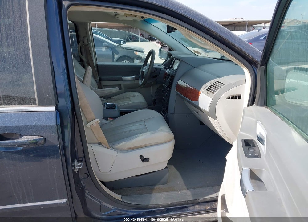 2008 CHRYSLER TOWN & COUNTRY TOURING VIN: 2A8HR54P78R731435