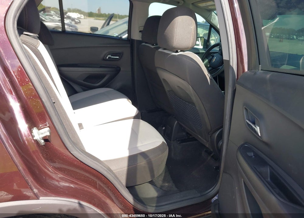 2021 CHEVROLET TRAX FWD LS VIN: KL7CJKSB8MB308206