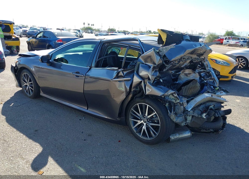 2024 TOYOTA CAMRY HYBRID XLE VIN: 4T1F31AK7RU626430