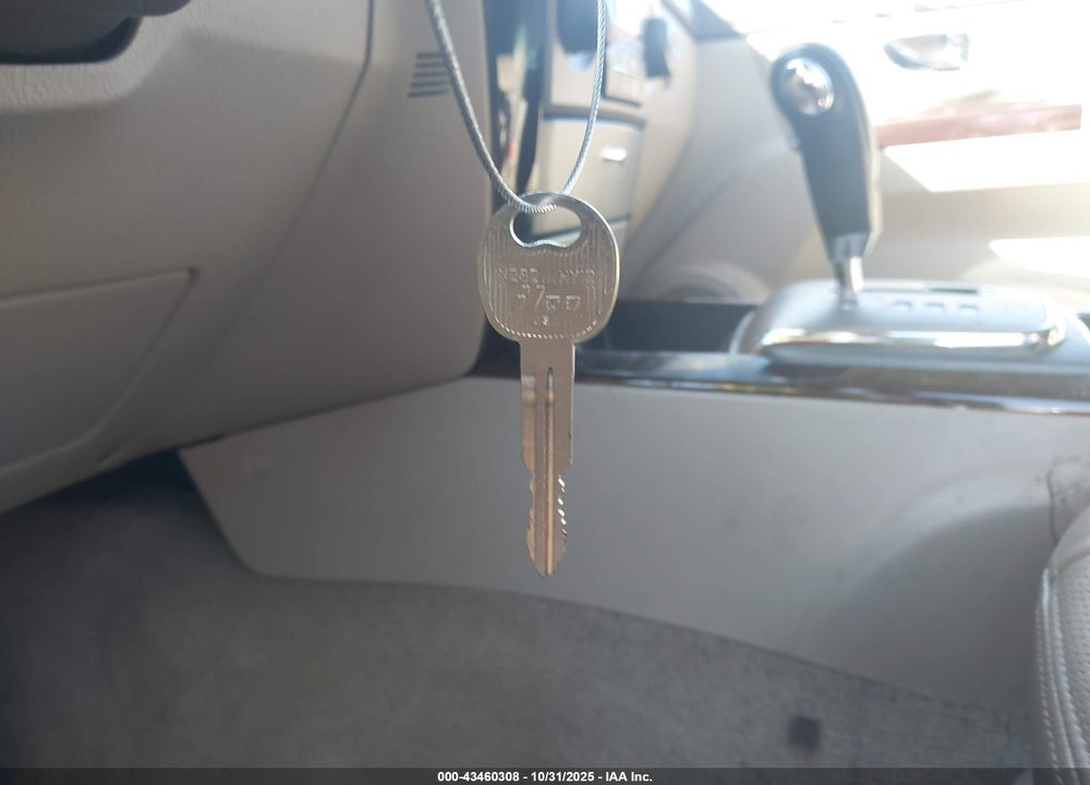 2008 KIA SORENTO VIN: KNDJD736885808824