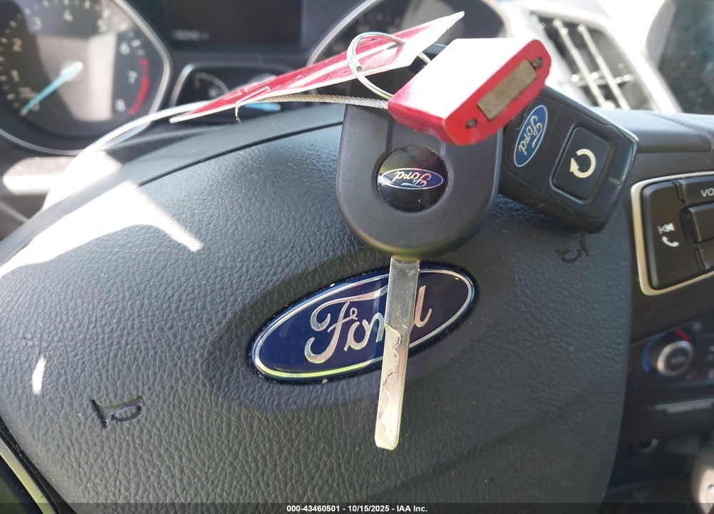 2018 FORD ESCAPE SEL VIN: 1FMCU0HD5JUA03944