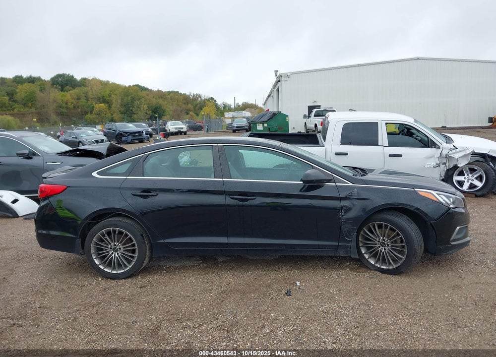 2016 HYUNDAI SONATA SE VIN: 5NPE24AFXGH324516