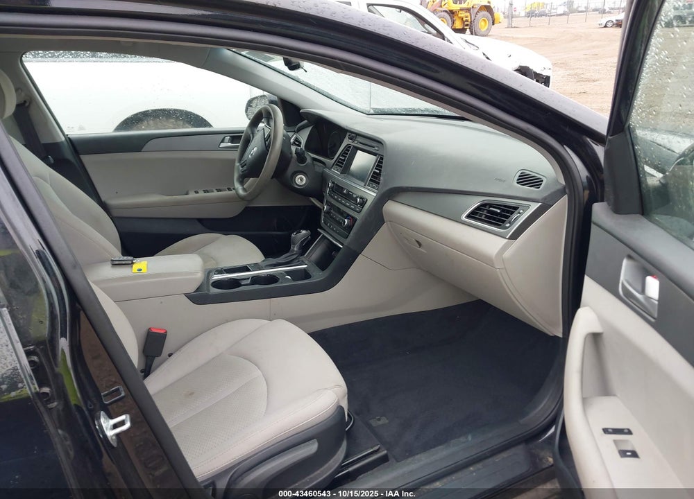 2016 HYUNDAI SONATA SE VIN: 5NPE24AFXGH324516
