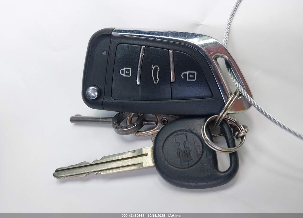 2008 HUMMER H3 VIN: 5GTEN13E888155891
