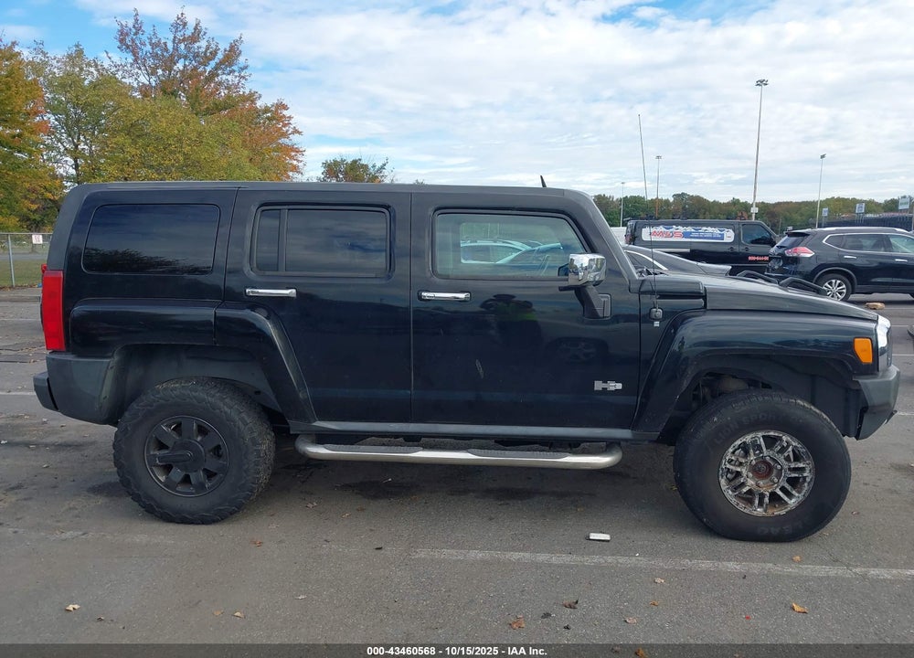 2008 HUMMER H3 VIN: 5GTEN13E888155891