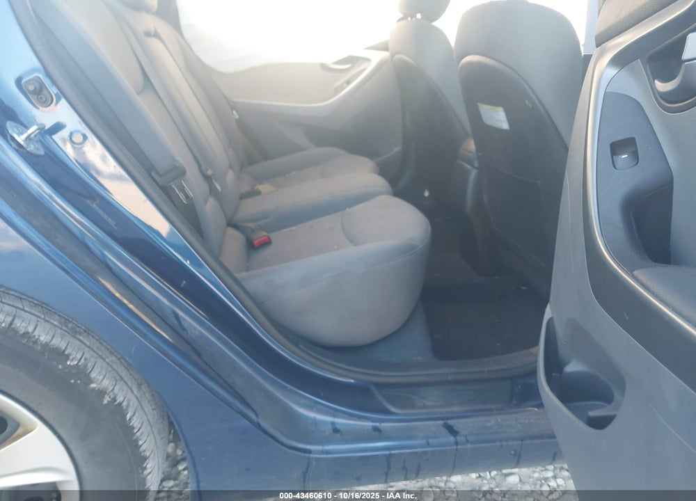 2016 HYUNDAI ELANTRA SE VIN: 5NPDH4AE5GH749319
