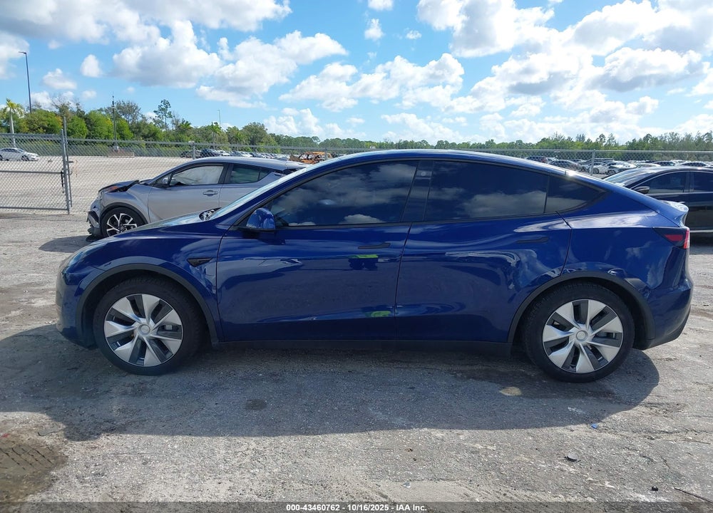 2021 TESLA MODEL Y STANDARD RANGE REAR-WHEEL DRIVE VIN: 5YJYGDED2MF114610