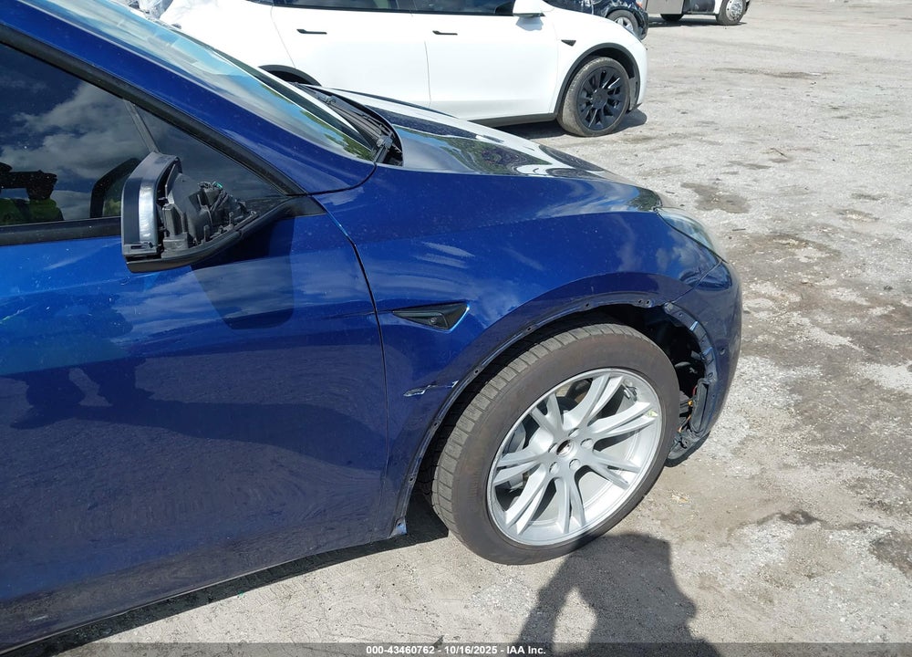 2021 TESLA MODEL Y STANDARD RANGE REAR-WHEEL DRIVE VIN: 5YJYGDED2MF114610