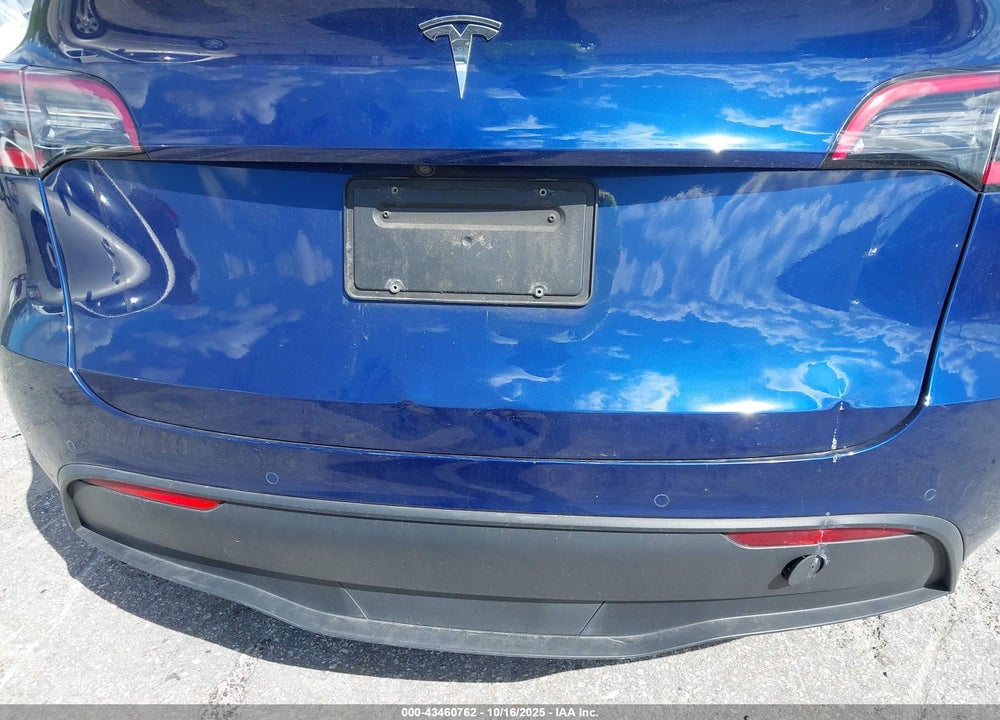2021 TESLA MODEL Y STANDARD RANGE REAR-WHEEL DRIVE VIN: 5YJYGDED2MF114610