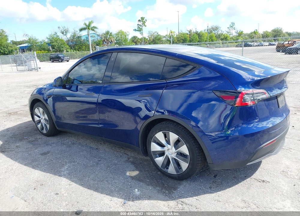 2021 TESLA MODEL Y STANDARD RANGE REAR-WHEEL DRIVE VIN: 5YJYGDED2MF114610
