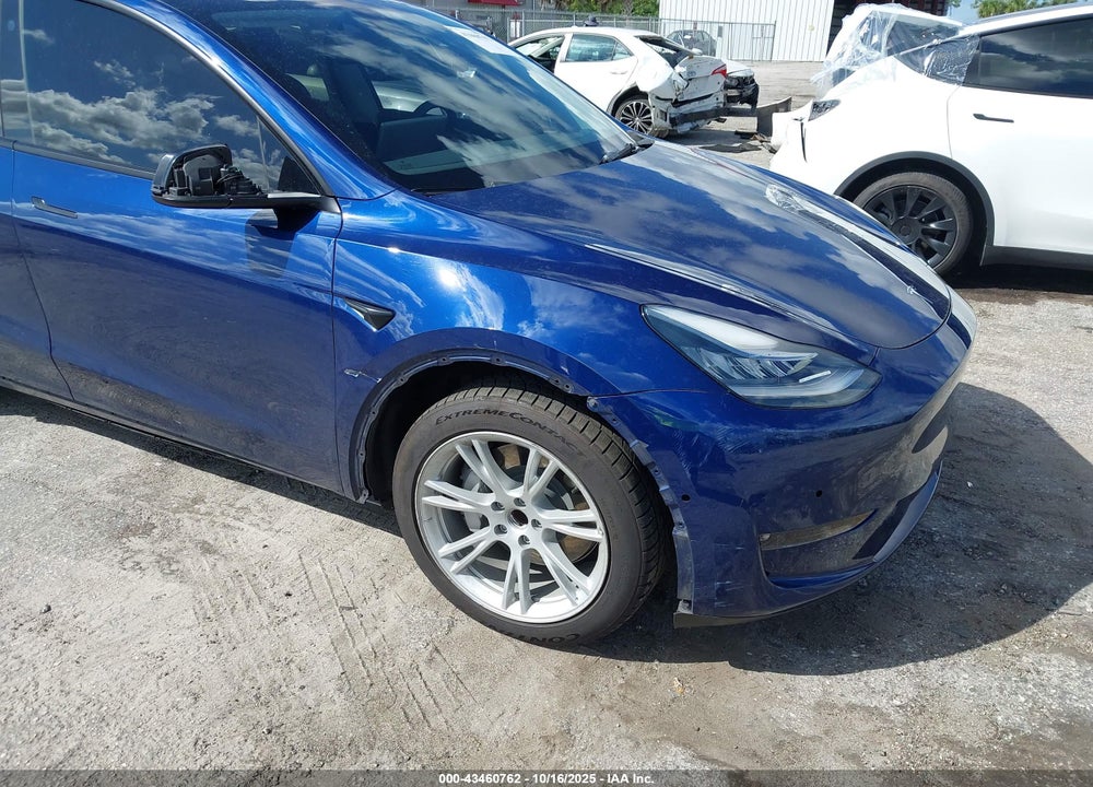 2021 TESLA MODEL Y STANDARD RANGE REAR-WHEEL DRIVE VIN: 5YJYGDED2MF114610