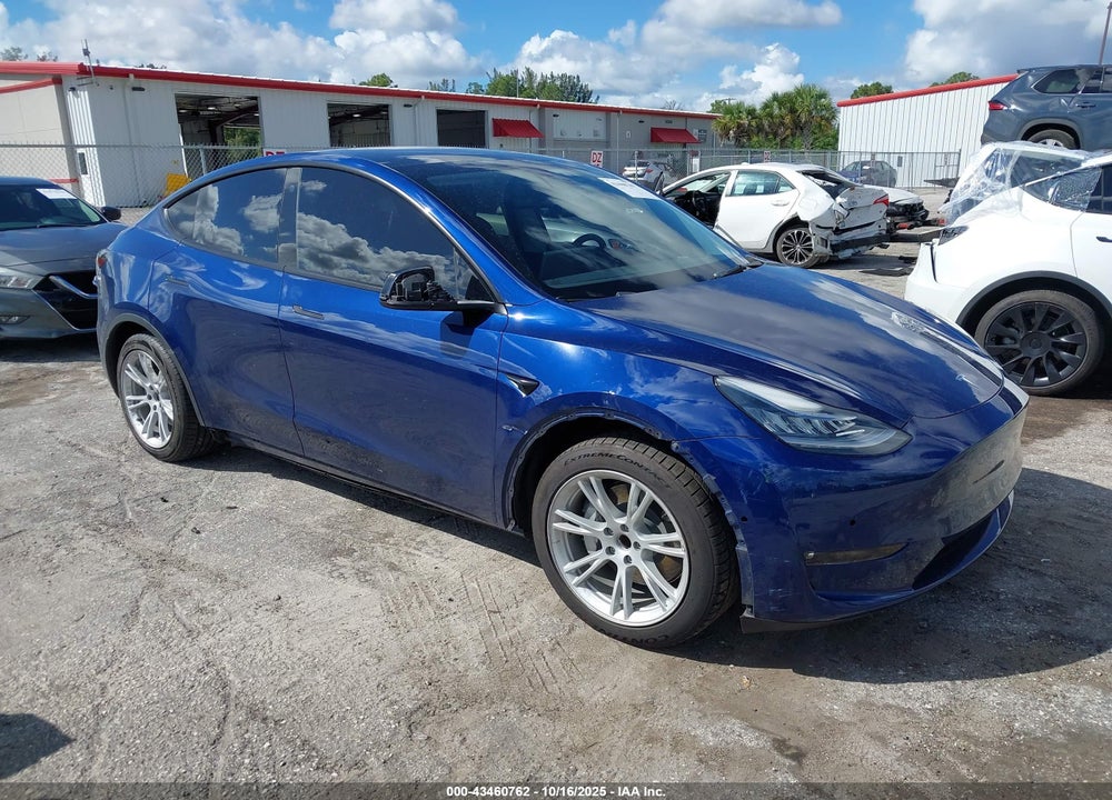 2021 TESLA MODEL Y STANDARD RANGE REAR-WHEEL DRIVE VIN: 5YJYGDED2MF114610