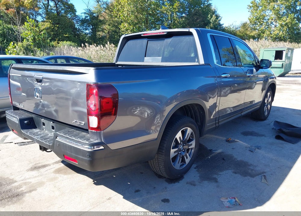2017 HONDA RIDGELINE RTL-E VIN: 5FPYK3F77HB009625