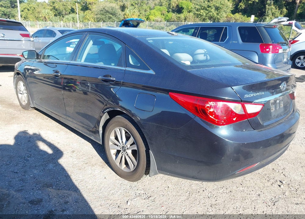 2013 HYUNDAI SONATA VIN: 5NPEB4AC5DH698839