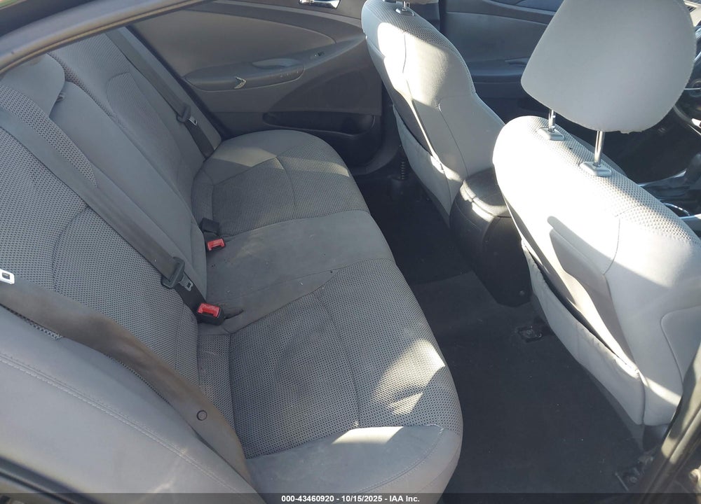 2013 HYUNDAI SONATA VIN: 5NPEB4AC5DH698839