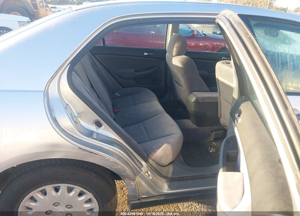 2006 HONDA ACCORD 2.4 VP VIN: JHMCM56186C003720
