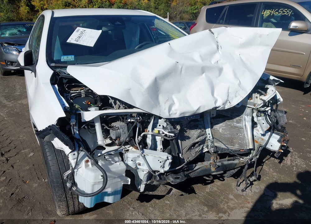 2017 TOYOTA COROLLA LE VIN: 2T1BURHE9HC814277