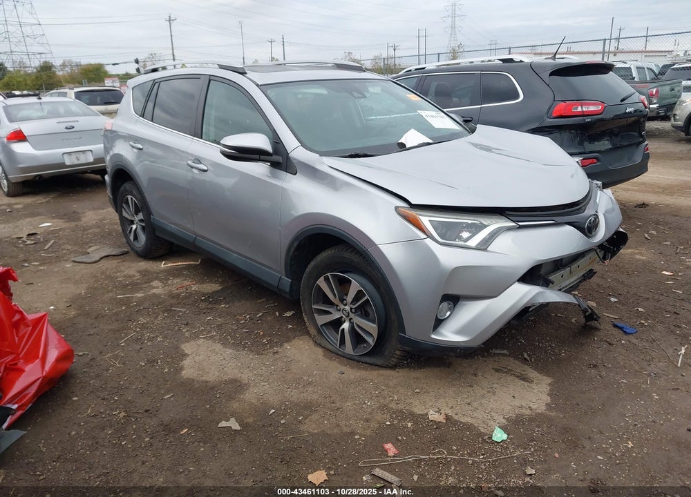 2017 TOYOTA RAV4 XLE VIN: 2T3RFREV8HW602005