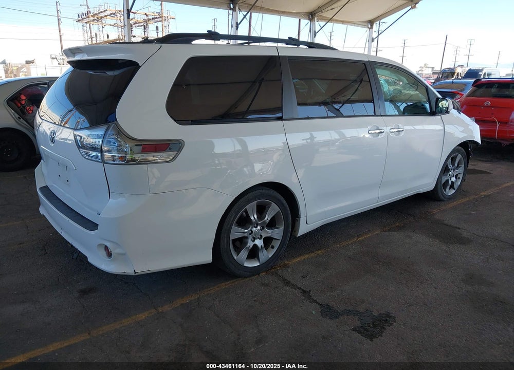 2013 TOYOTA SIENNA SE 8 PASSENGER VIN: 5TDXK3DC5DS388988