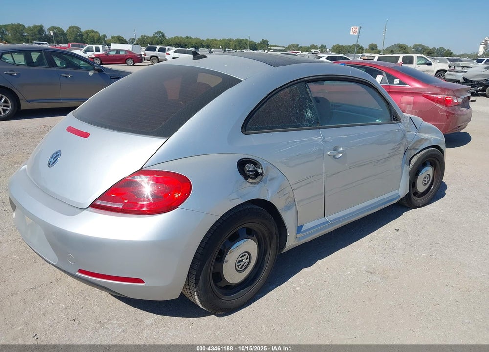 2013 VOLKSWAGEN BEETLE VIN: 3VWJX7AT2DM671901