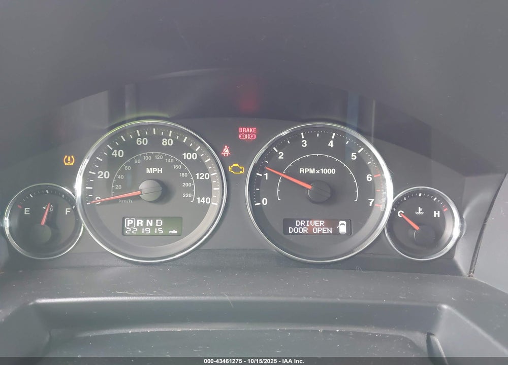 2008 JEEP COMMANDER VIN: 1J8HG48K98C198513