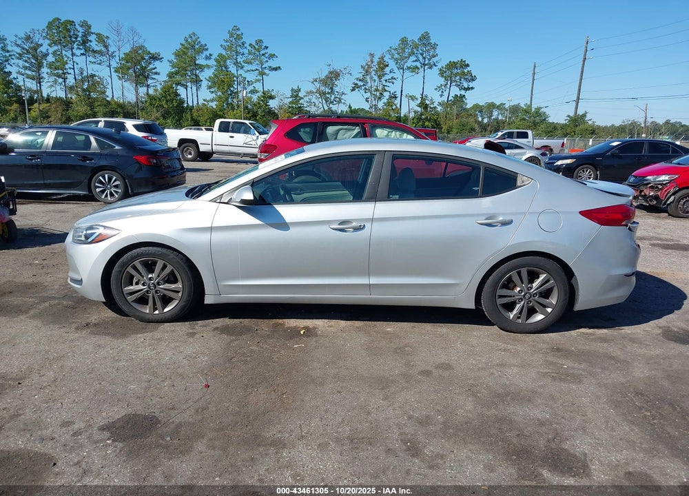 2018 HYUNDAI ELANTRA VIN: 5NPD84LF6JH364512