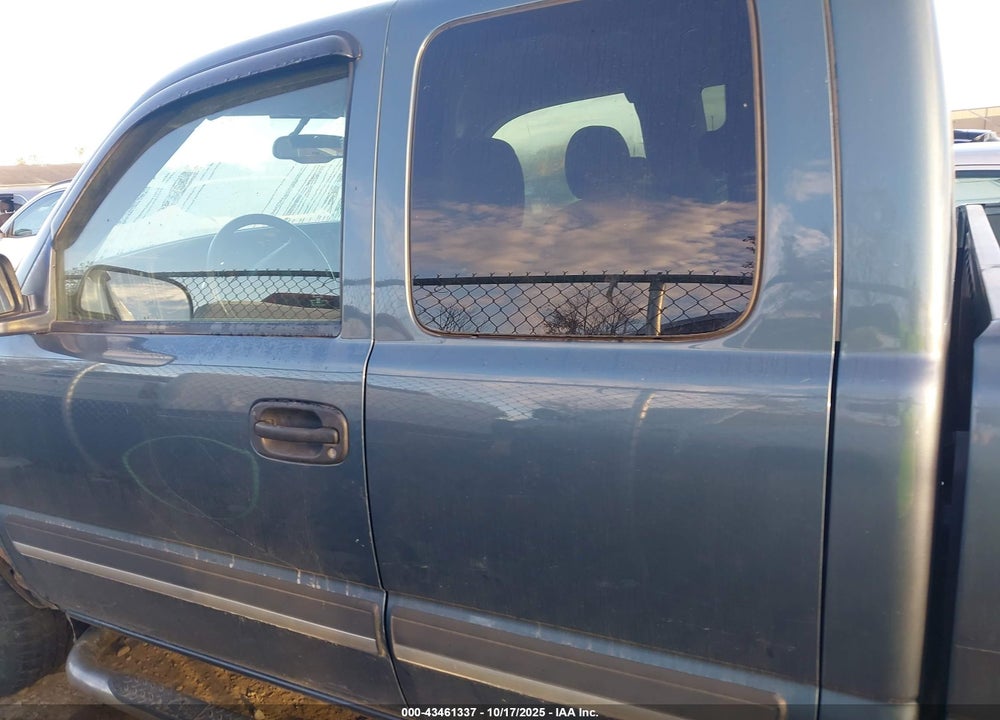 2007 CHEVROLET SILVERADO 1500 VIN: 1GCEK19Z67Z176077