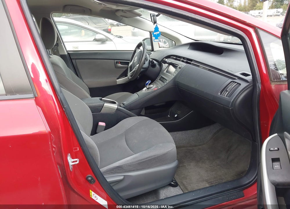 2013 TOYOTA PRIUS TWO VIN: JTDKN3DUXD5641917