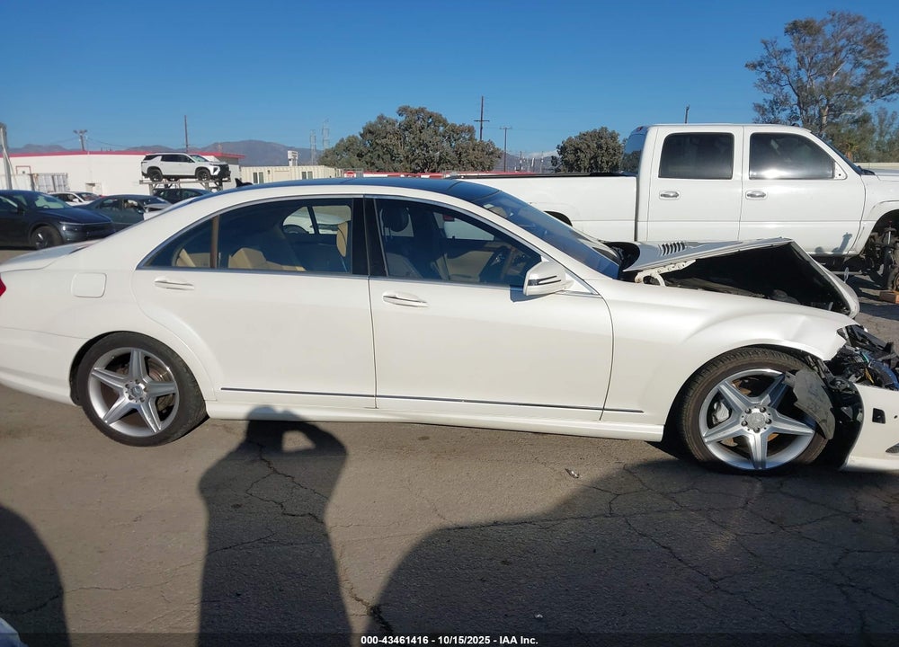 2010 MERCEDES-BENZ S 550 VIN: WDDNG7BB4AA346871