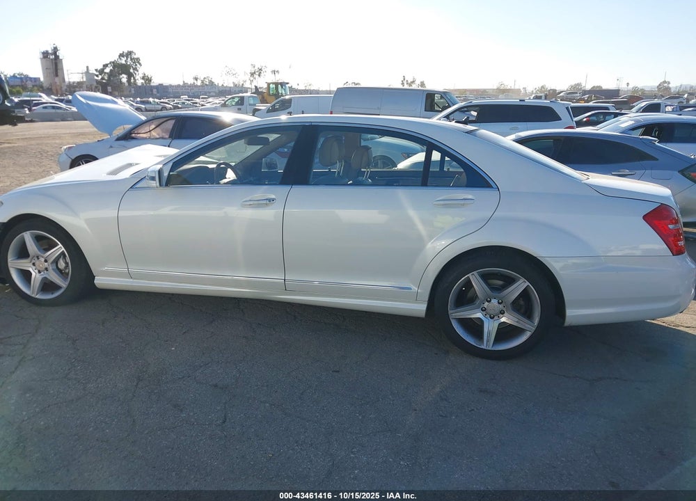 2010 MERCEDES-BENZ S 550 VIN: WDDNG7BB4AA346871