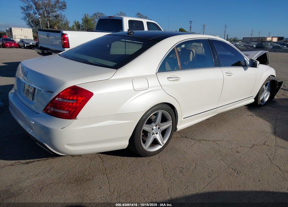 2010 MERCEDES-BENZ S 550 VIN: WDDNG7BB4AA346871