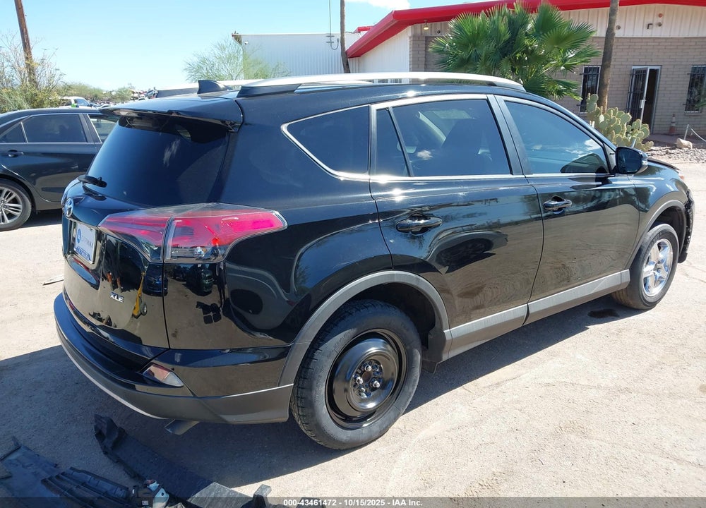 2018 TOYOTA RAV4 XLE VIN: 2T3WFREV8JW437890