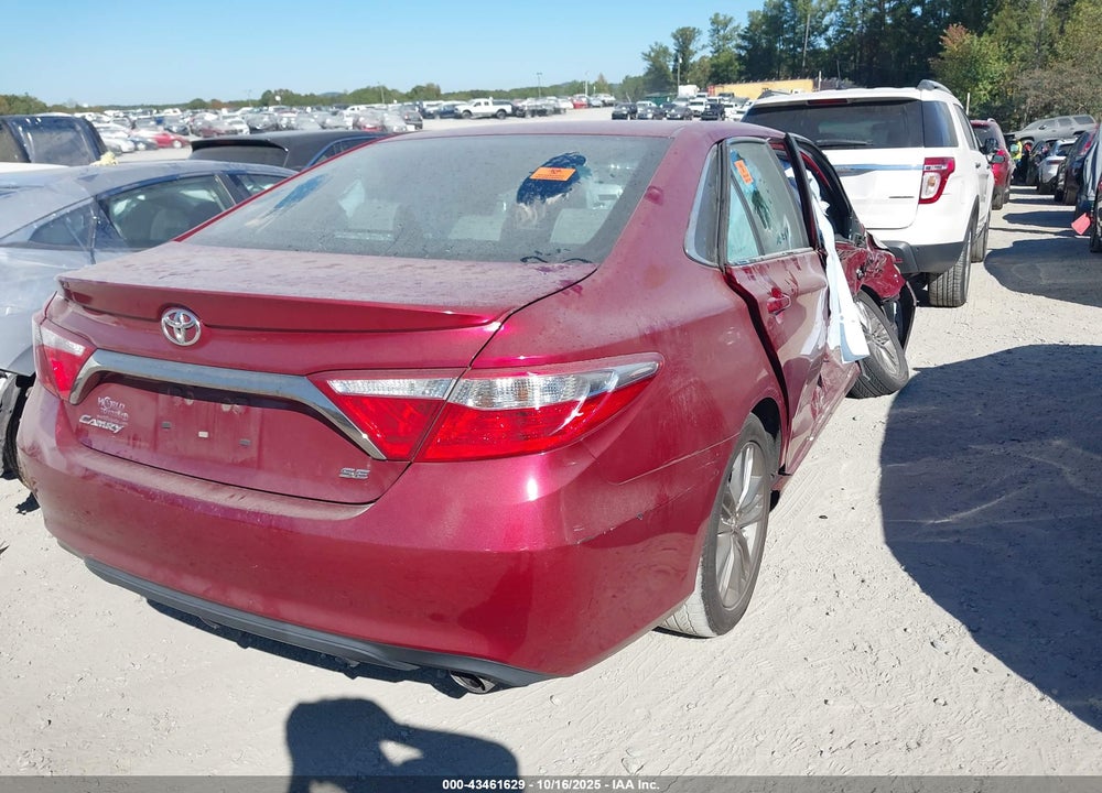 2015 TOYOTA CAMRY SE VIN: 4T1BF1FK2FU892643