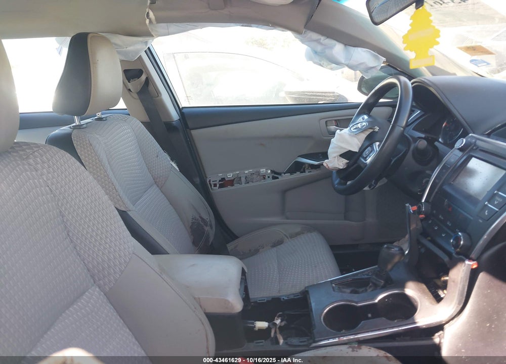 2015 TOYOTA CAMRY SE VIN: 4T1BF1FK2FU892643