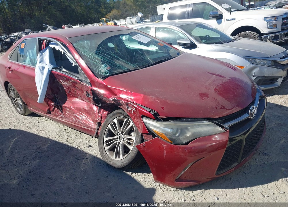 2015 TOYOTA CAMRY SE VIN: 4T1BF1FK2FU892643