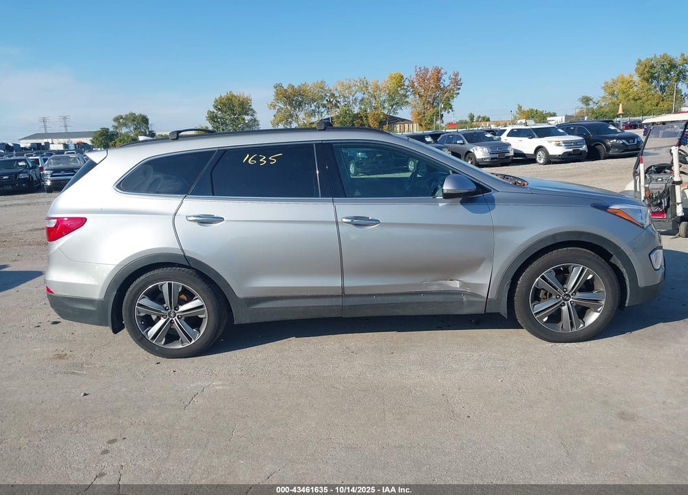2016 HYUNDAI SANTA FE VIN: KM8SR4HF8GU135501