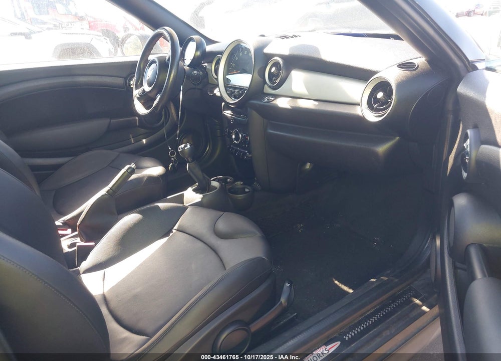 2015 MINI COOPER VIN: WMWSY1C56FT719787