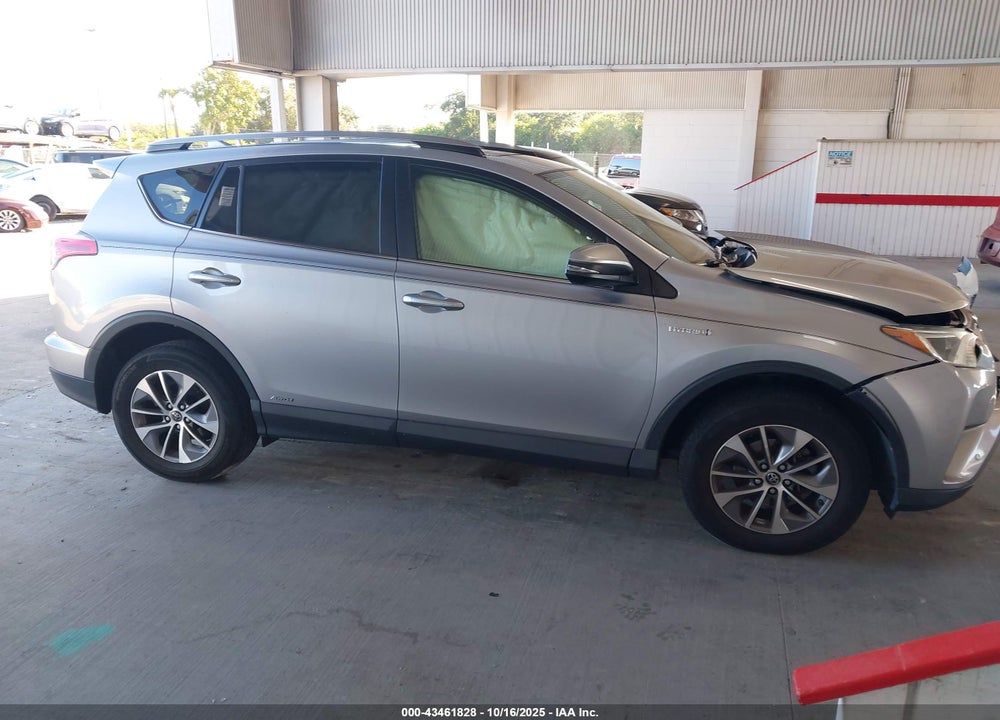 2018 TOYOTA RAV4 HYBRID XLE VIN: JTMRJREVXJD172978